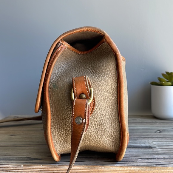 Vintage Dooney & Bourke Crossbody - Picture 3 of 11